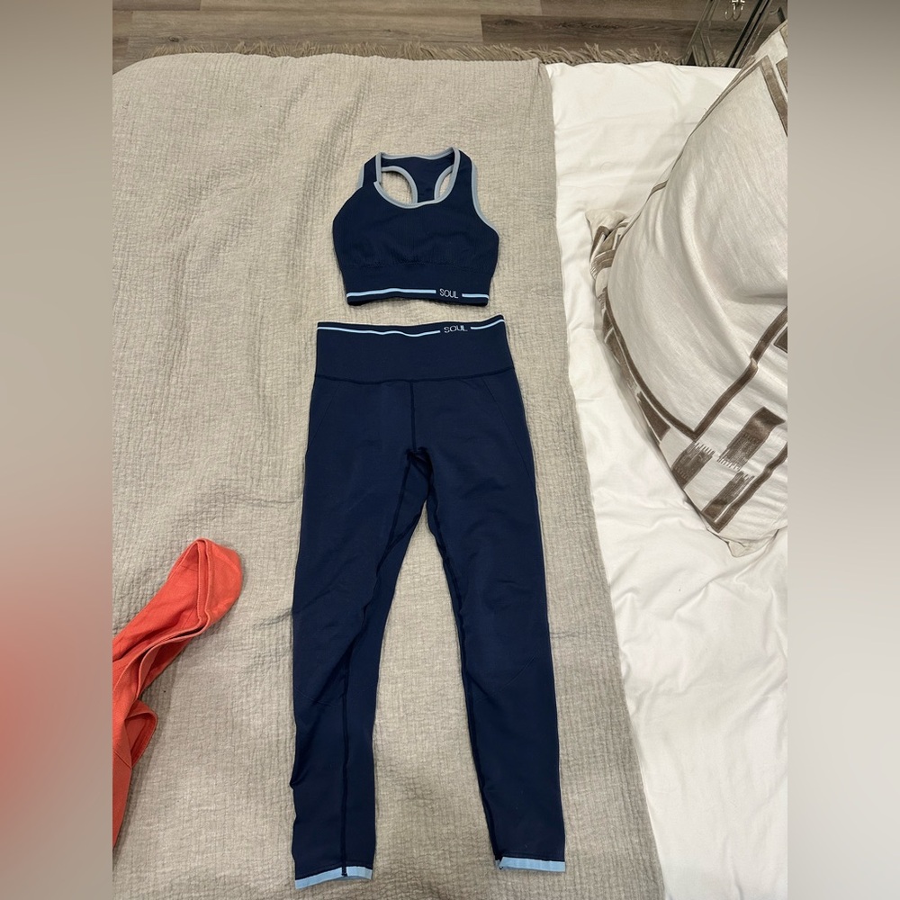 Soul by SoulCycle
Ribbed Kit matching workout set